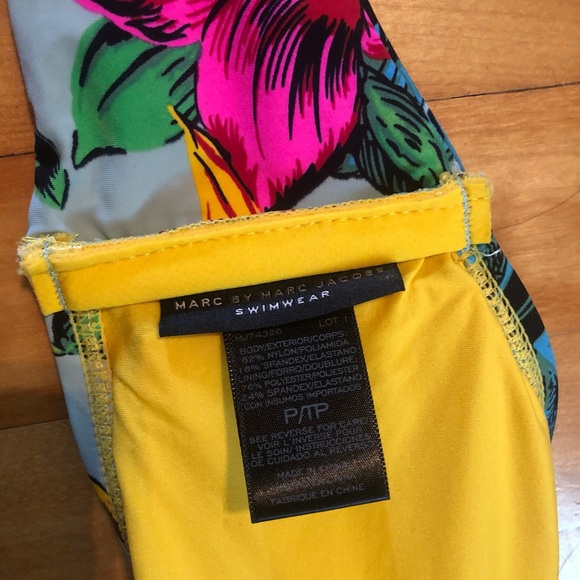 Marc by marc jacobs tie back halter neck bikini top size XS in havana floral - Picture 3 of 9